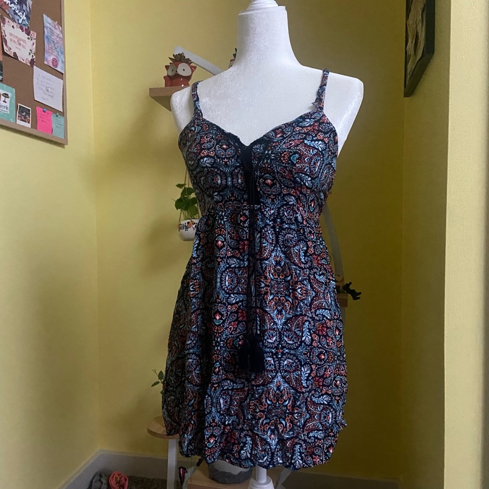 NO BOUNDARIES DRESS